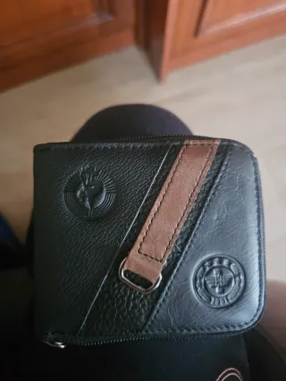Cartera de hombre con cremallera