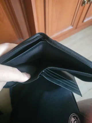 Cartera de hombre con cremallera