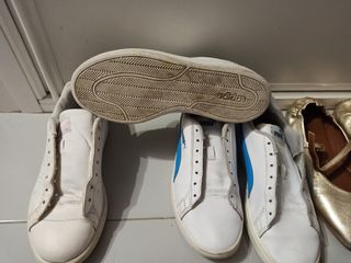 Lote Zapatillas Adidas y Puma Blancas y Doradas