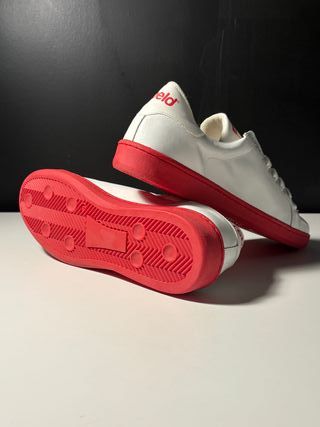 Zapatillas REBELD Rojas
