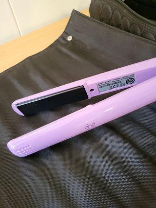 Plancha gdh 4.2b Jemellia limited con su funda.