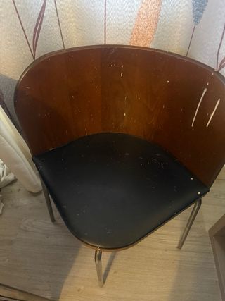 Mesa y 4 sillas madera y metal