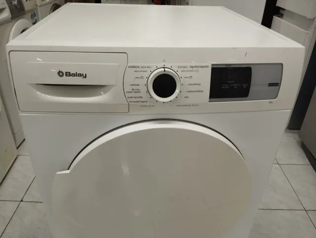 SECADORA MARCA BALAY de 8 KILOS