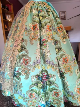 Vestido Fallera Siglo XIX Verde y Oro