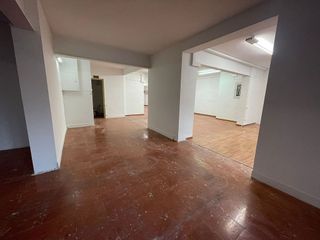 Local comercial en venta en Sant Antoni en Barcelona