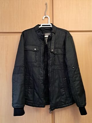 Chaqueta acolchada hombre negra