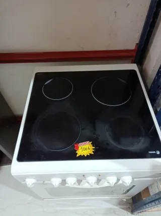 Horno con placa vitrocerámica
