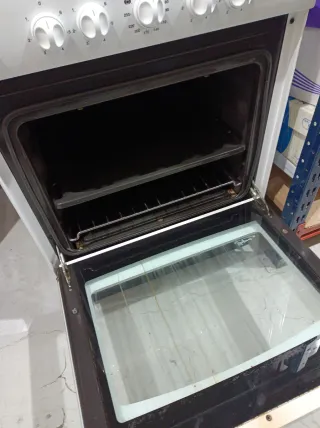 Horno con placa vitrocerámica