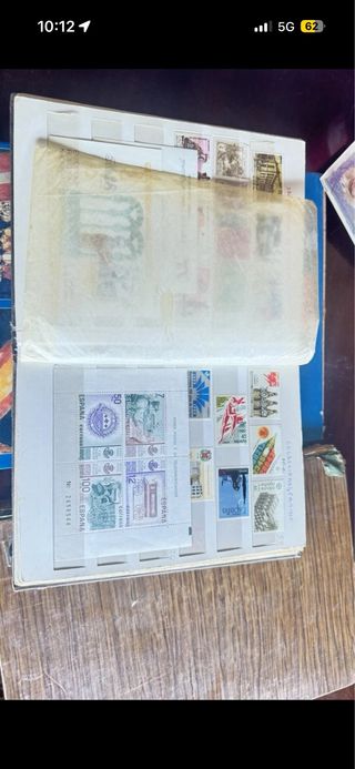 3 Álbumes Sellos España nuevos