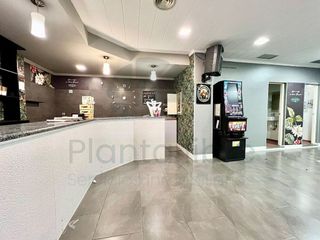 Local comercial en alquiler en Portillejo - Valdegastea en Logroño