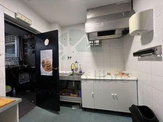 Local comercial en alquiler en Portillejo - Valdegastea en Logroño