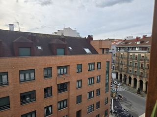 Piso en alquiler en Centro en Gijón