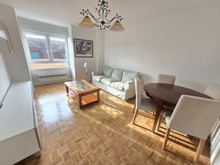 Piso en alquiler en Centro en Gijón