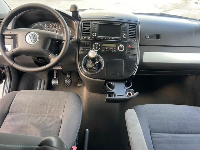 Volkswagen Multivan Comfortline 2.5 TDI 96 kW (130 CV) Tiptronic