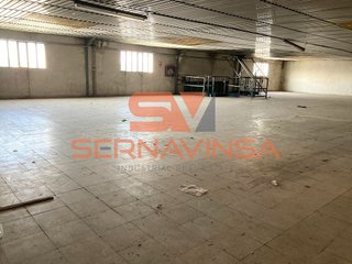 Nave industrial en venta en Palau-solità i Plegamans