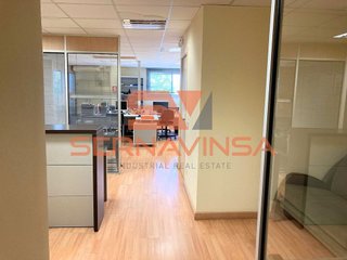 Nave industrial en venta en Palau-solità i Plegamans