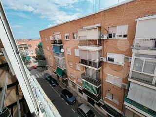 Piso en venta en Zona Avenida al Vedat en Torrent