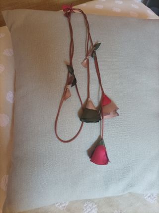 Collar hecho a mano Vintage único