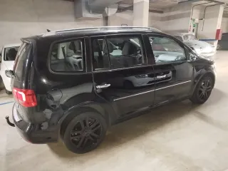 Volkswagen Touran 7 PLAZAS