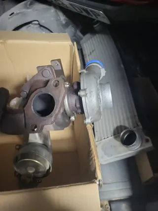 Turbo Mercedes Vito W639 115000km Original