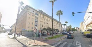 Local comercial en venta en La Paz - Segunda Aguada - Loreto en Cádiz