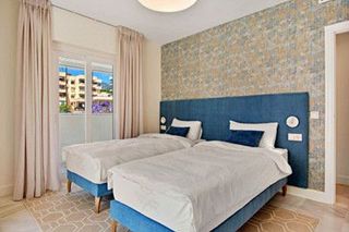 Piso en alquiler en Playa de la Fontanilla en Marbella