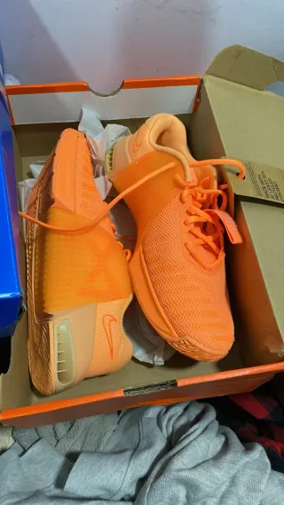 Nike Metcon 9 AMP Atomic Naranja