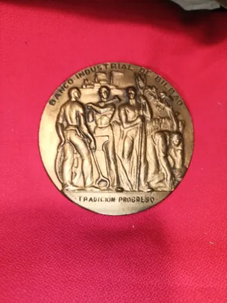 Medalla Banco Industrial Bilbao Tradición Progreso