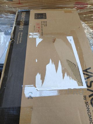 Mobile bagno VASAGLE con illuminazione LED, 16,5 x 70 x 75 cm, presa multipla, cesta a sospensione, supporto asciugacapelli, per lavabo, bianco nuvola BBK126W01