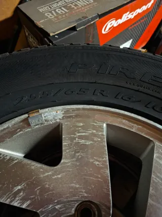 Llantas Mitsubishi Montero 2004