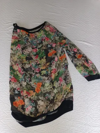 Maglia floreale manica 3/4
