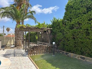 Chalet en venta en La Siesta - El Salado - Torreta en Torrevieja