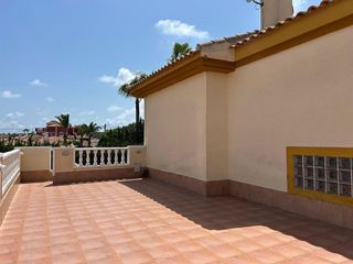 Chalet en venta en La Siesta - El Salado - Torreta en Torrevieja
