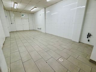 Local comercial en alquiler en Hospital en Valladolid