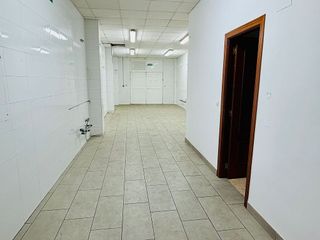 Local comercial en alquiler en Hospital en Valladolid