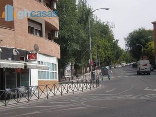 Local comercial en venta en Los Valles-San Vazquez-El Fuerte en Guadalajara