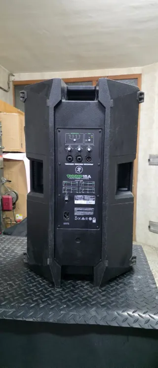 Mackie Thump 15A Activo 1300W