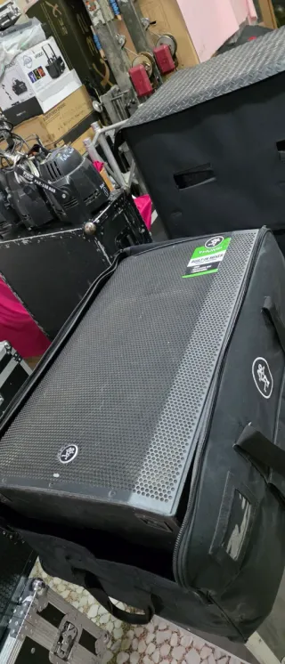 Mackie Thump 15A Activo 1300W