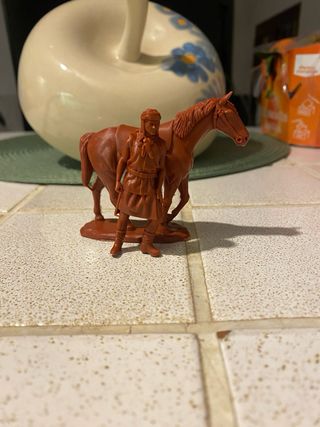 SOLDATINI IN PLASTICA APACHE INDIANI A CAVALLO