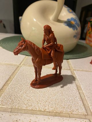 SOLDATINI IN PLASTICA APACHE INDIANI A CAVALLO