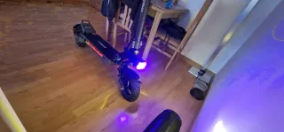 Patinete Eléctrico con Luces LED