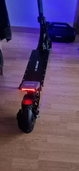 Patinete Eléctrico con Luces LED