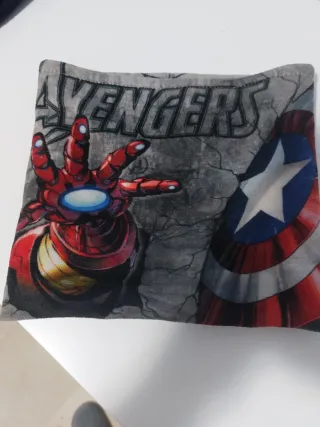 Gorro y 2 bragas polares Avengers