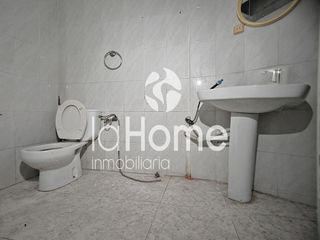 Local comercial en venta en Zona Centro en Xirivella