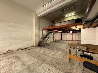 Local comercial en alquiler en Inmobiliaria - Barreda en Torrelavega