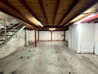 Local comercial en alquiler en Inmobiliaria - Barreda en Torrelavega