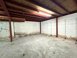 Local comercial en alquiler en Inmobiliaria - Barreda en Torrelavega