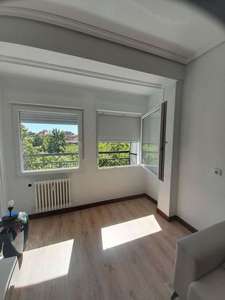 Piso en alquiler en Pº Zorrilla - Cuatro de Marzo en Valladolid