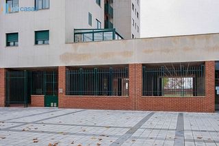 Local comercial en venta en Campo Grande - Arco Ladrillo en Valladolid