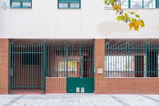 Local comercial en venta en Campo Grande - Arco Ladrillo en Valladolid